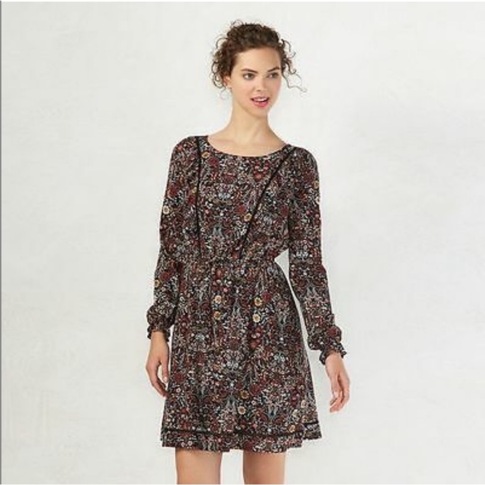 LC Lauren Conrad Long Sleeve Floral Dress